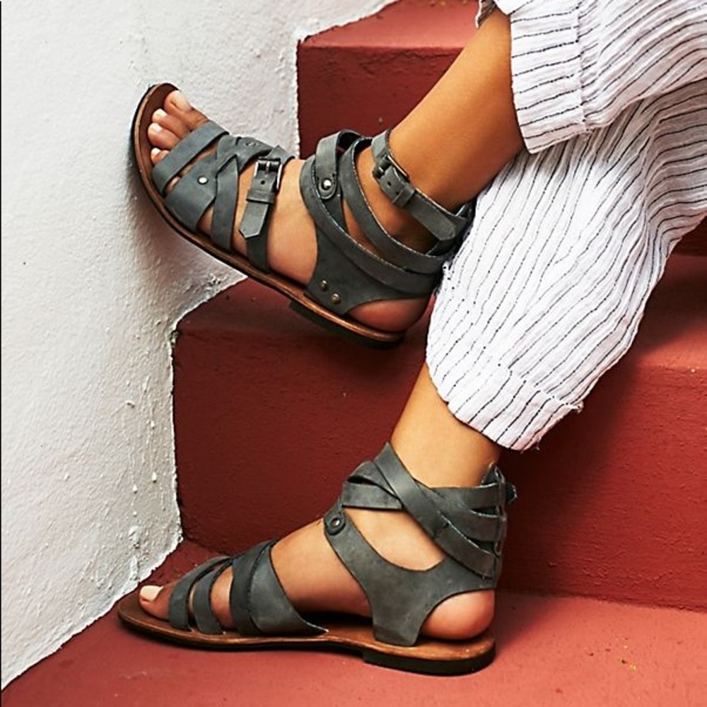 FP SUPER CUTE WRAP SANDALS!!